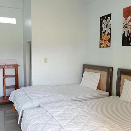 Hotel Anugrah Situngkir 3 Near Creative Hub Pangururan Samosir Redpartner Sinapuran Exterior photo